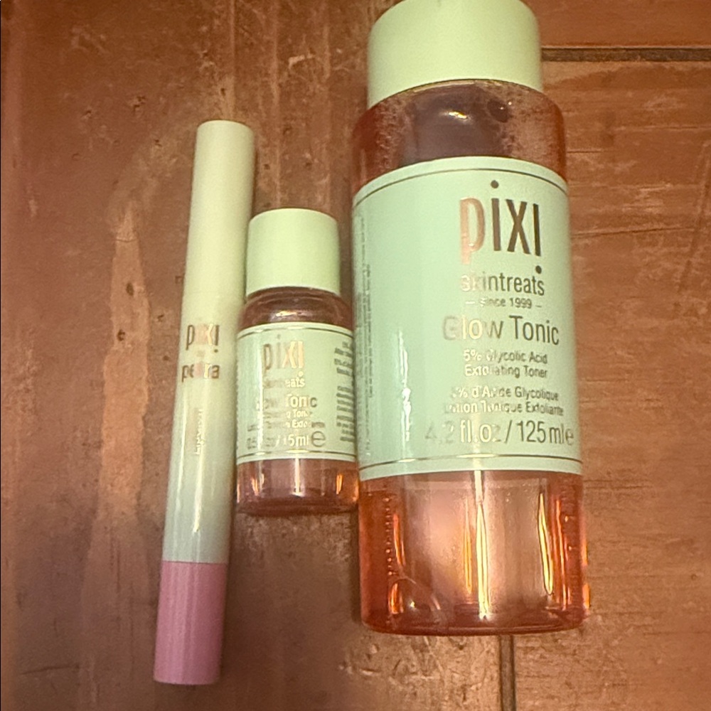 Pixi Glow Tonic Set 4.2 Oz travel size Petra lip balm